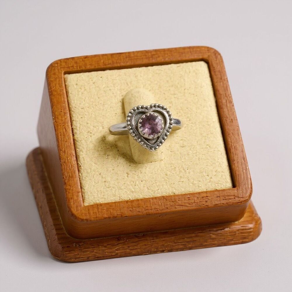 Amethyst Heart Halo Ring in Sterling Silver – A Sparkle of Sentiment Size 8 New